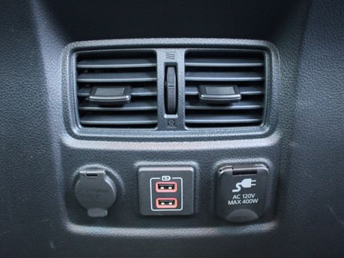 Certified 2024 Nissan Titan SV w/ SV Convenience Package image 13