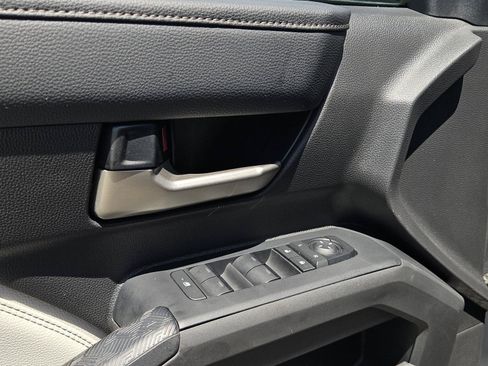 Used 2024 Toyota Tacoma Limited w/ Limited Package (LT) AWD/4WD image 25
