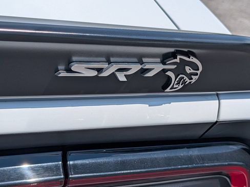 Used 2016 Dodge Challenger SRT Hellcat RWD image 6