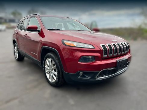 Used 2015 Jeep Cherokee Limited w/ Luxury Group image 3