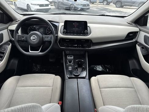 Used 2021 Nissan Rogue SV AWD/4WD image 19