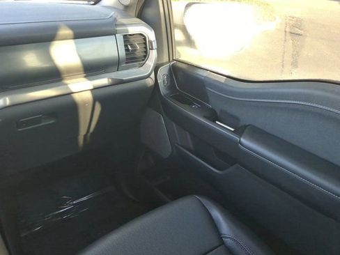 Used 2024 Ford F150 Lariat image 17