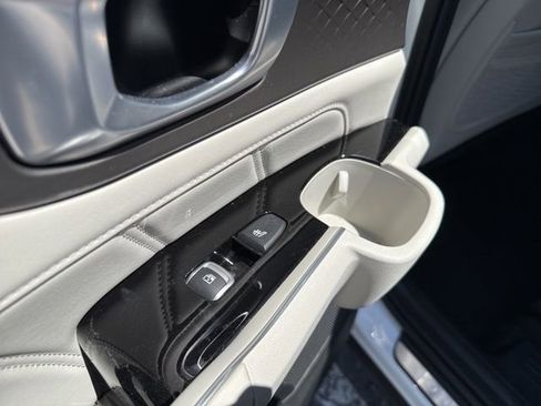 Certified 2023 Kia Sorento SX Prestige image 24