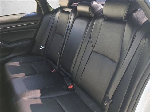Used 2019 Honda Accord Sport image 18