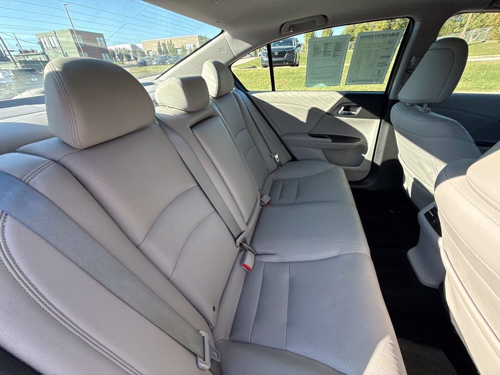 Used 2015 Honda Accord EX-L image 34