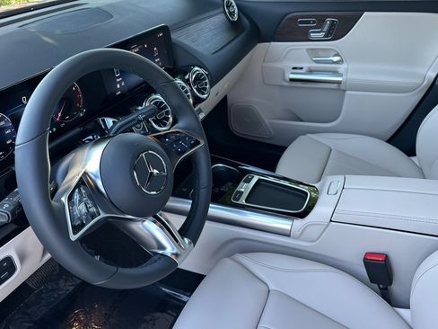 New 2026 Mercedes-Benz GLA 250 4MATIC image 10