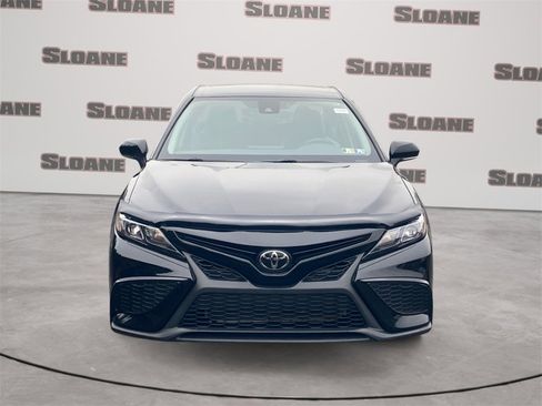 Used 2024 Toyota Camry SE image 8