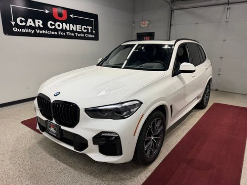 Used 2021 BMW X5 xDrive40i w/ M Sport Package AWD/4WD image 3