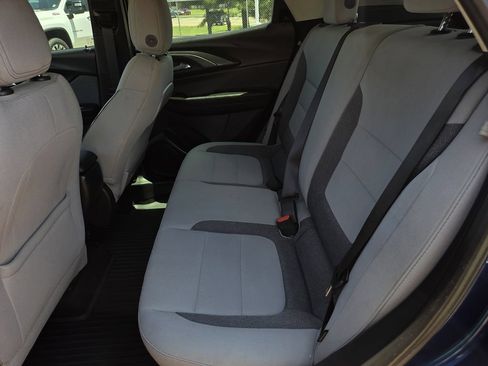 Used 2022 Chevrolet TrailBlazer LS FWD image 18
