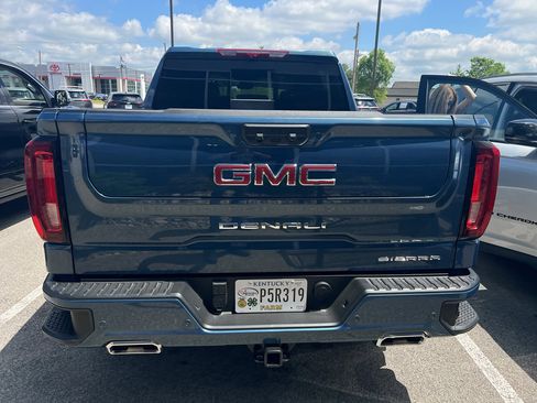 Used 2025 GMC Sierra 1500 Denali w/ Denali Reserve Package AWD/4WD image 8