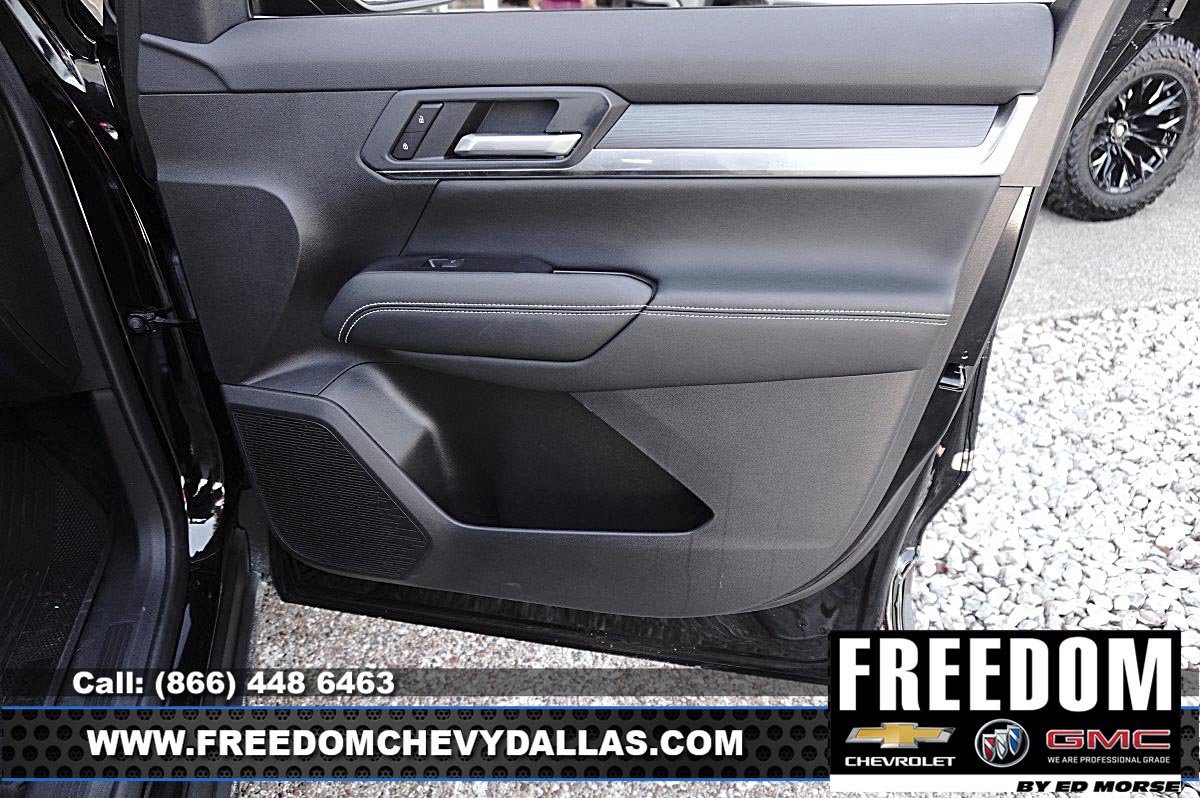 New 2027 GMC Terrain Elevation w/ Black Edition FWD image 39