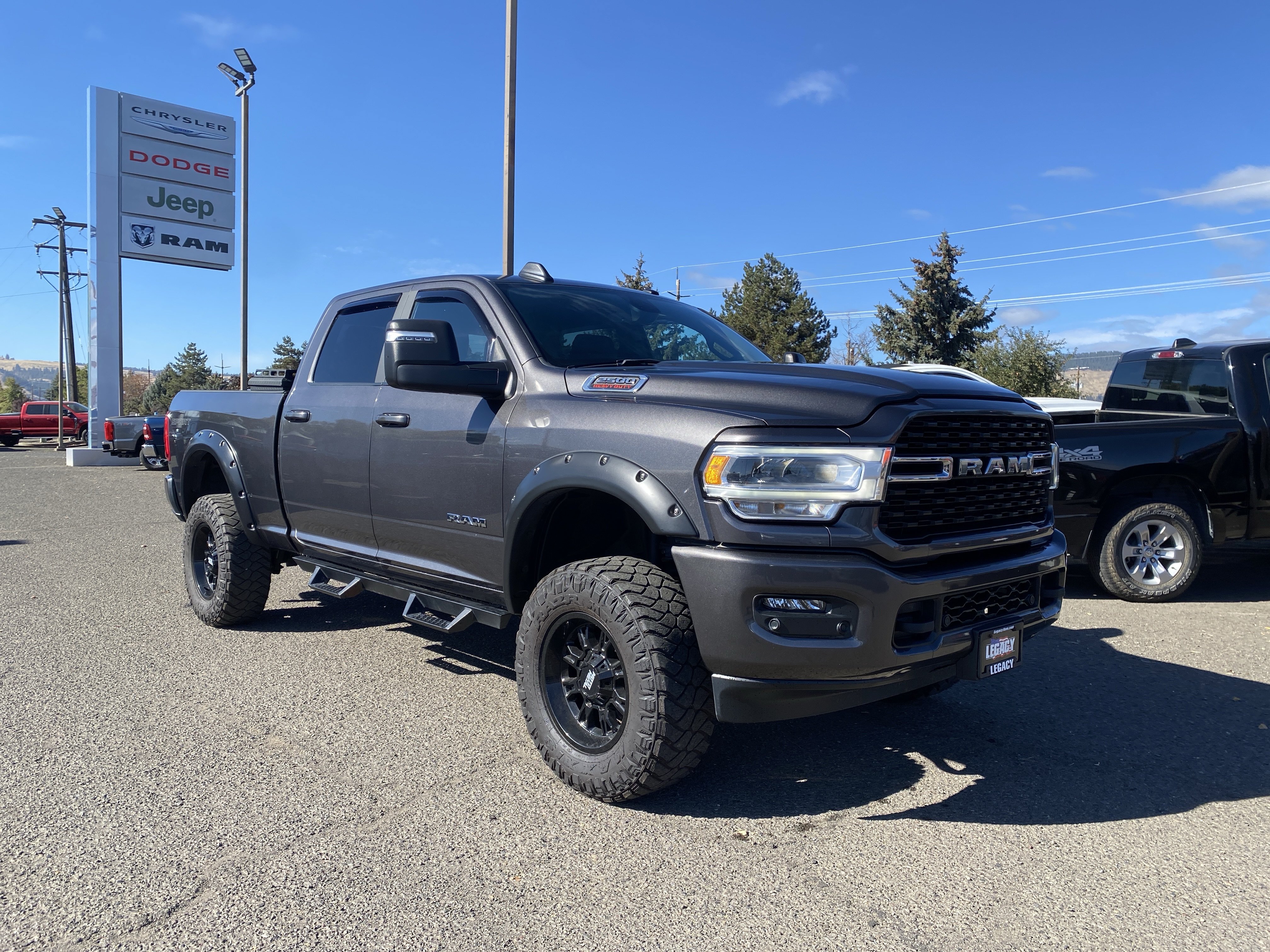 Used 2023 RAM 2500 Big Horn AWD/4WD image 1
