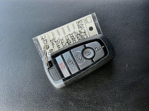 Used 2024 Ford Explorer XLT w/ Equipment Group 202A AWD/4WD image 34