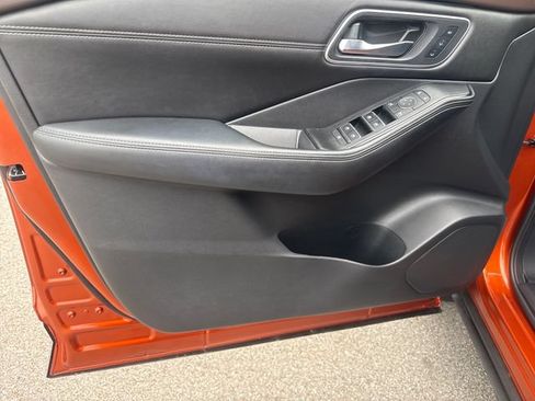 Used 2021 Nissan Rogue SL FWD image 9