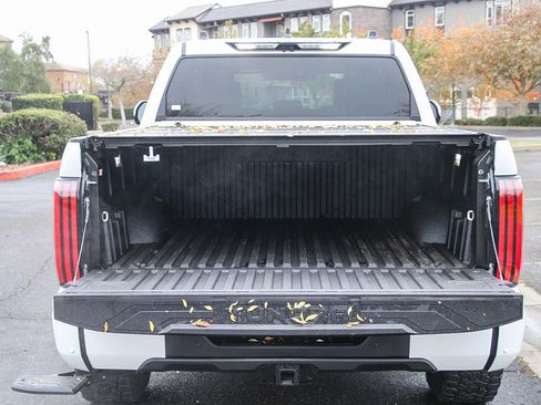 Used 2025 Toyota Tundra Platinum image 25