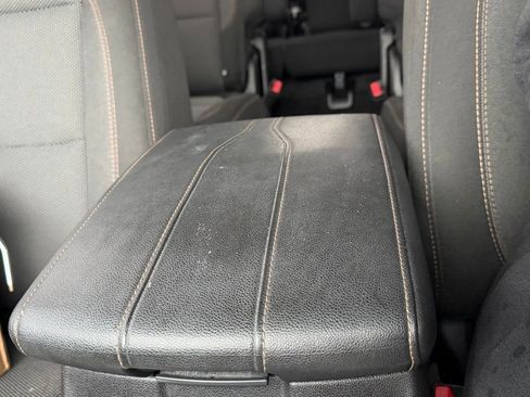 Used 2018 Chevrolet Traverse LT AWD/4WD image 18
