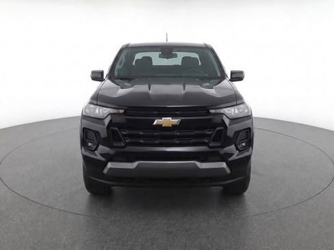 Used 2024 Chevrolet Colorado LT w/ LT Convenience Package II RWD image 2