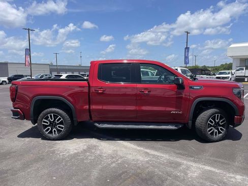 Used 2024 GMC Sierra 1500 AT4 w/ AT4 Preferred Package AWD/4WD image 2