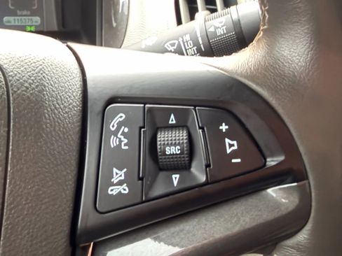 Used 2014 Chevrolet Volt FWD image 25