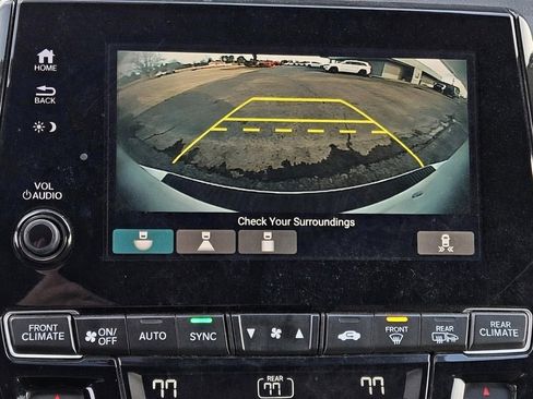 Used 2018 Honda Odyssey EX image 12