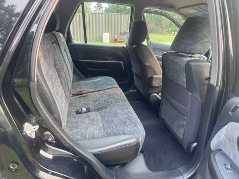 Used 2004 Honda CR-V LX image 10