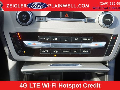 Used 2023 Ford Explorer XLT w/ Equipment Group 202A image 21