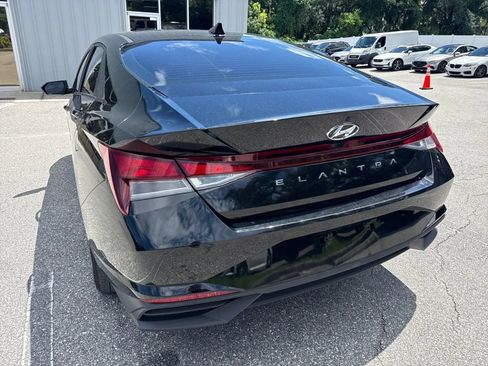 Used 2023 Hyundai Elantra SEL FWD image 10