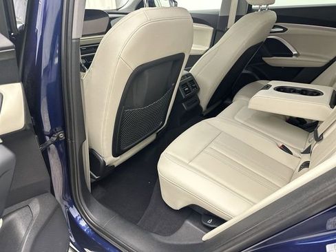 Used 2025 Audi Q5 Premium w/ Convenience Package image 22