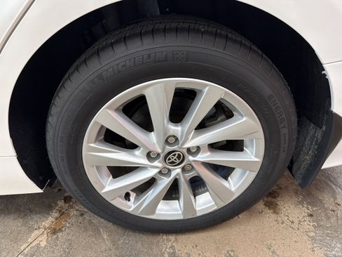 Used 2023 Toyota Camry LE FWD image 6