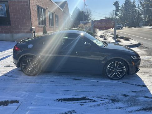 Used 2017 Audi TT 2.0T w/ Technology Package image 5