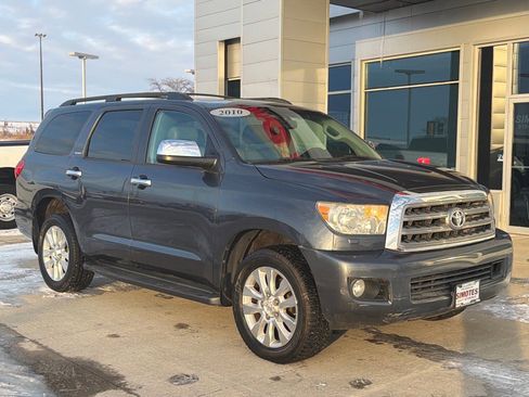 Used 2010 Toyota Sequoia Platinum image 2