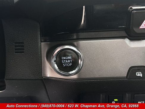 Used 2017 Toyota Tacoma TRD Off-Road RWD image 17