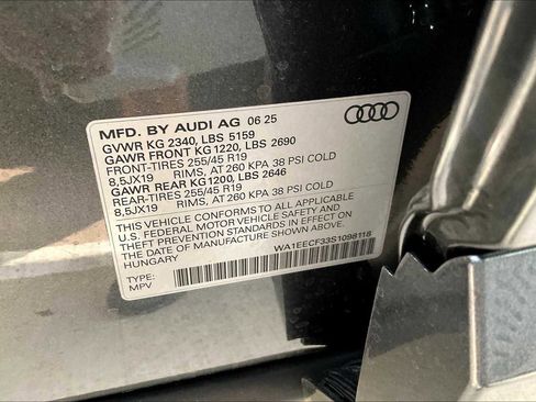 Used 2025 Audi Q3 2.0T Premium Plus w/ Premium Plus Package AWD/4WD image 20