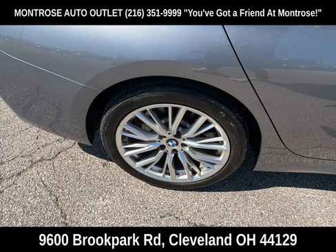 Used 2023 BMW 330i xDrive Sedan AWD/4WD image 24