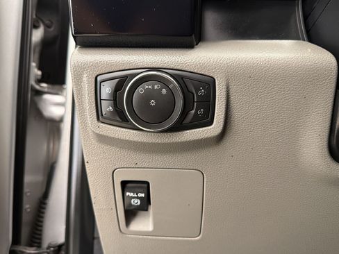 Used 2015 Ford F150 XL w/ Equipment Group 101A Mid RWD image 26