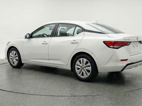 Used 2025 Nissan Sentra S image 6