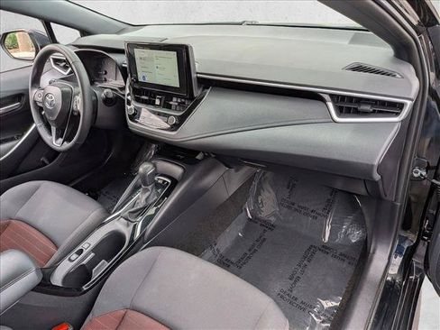 Used 2024 Toyota Corolla SE w/ SE Premium Package FWD image 16