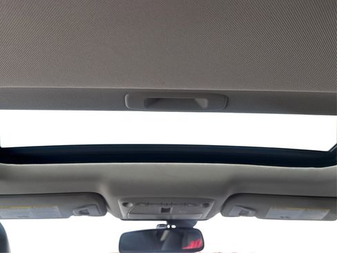 Used 2018 INFINITI Q50 Luxe w/ Essential Package (2.0T Luxe) image 22