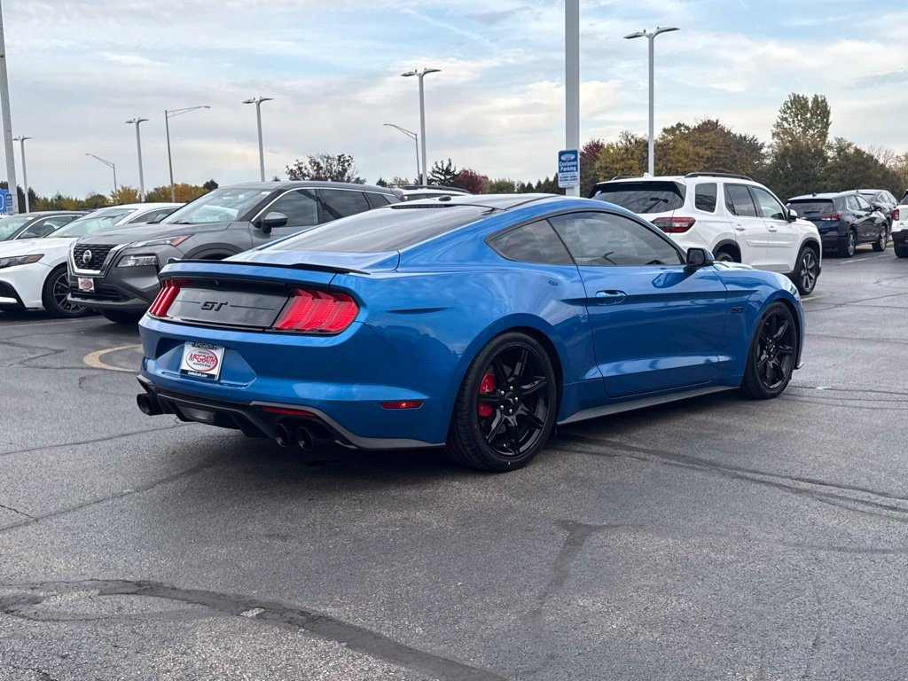 Used 2019 Ford Mustang GT Premium w/ Black Accent Package RWD image 11