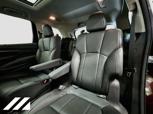 Used 2023 Subaru Ascent Touring AWD/4WD image 28