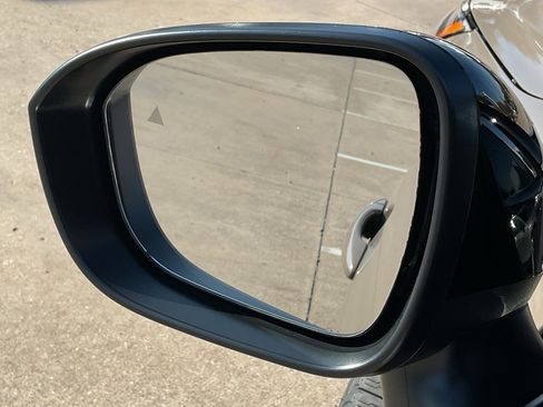 New 2026 Nissan Rogue SV image 10