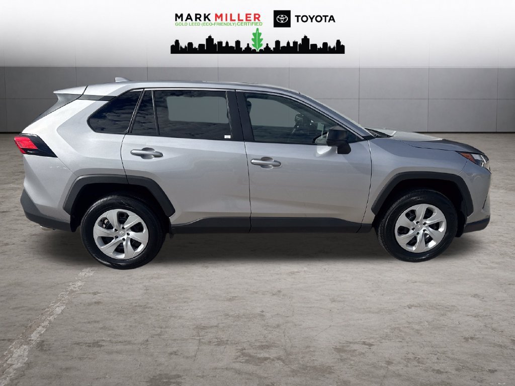 Certified 2025 Toyota RAV4 LE AWD/4WD image 7