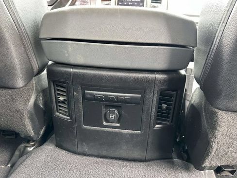 Used 2018 RAM 1500 Lone Star RWD image 16