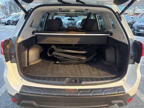Used 2022 Subaru Forester Premium image 31