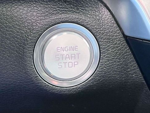 Used 2022 Kia Telluride S AWD/4WD image 37