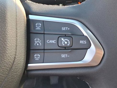 New 2026 Jeep Compass Limited image 17