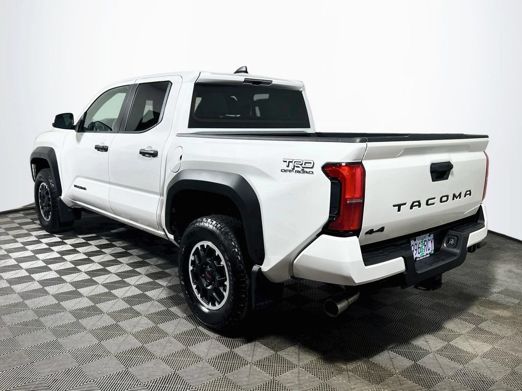 Certified 2026 Toyota Tacoma TRD Off-Road AWD/4WD image 5