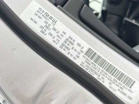 Used 2015 Jeep Grand Cherokee Altitude AWD/4WD image 11