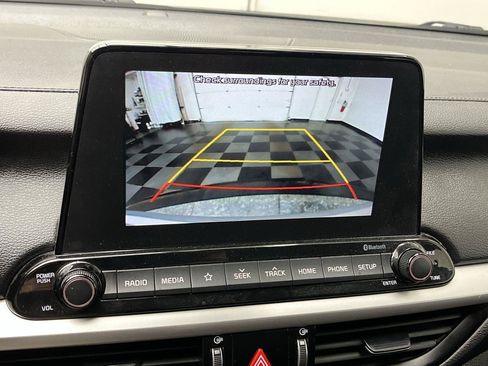 Used 2019 Kia Forte LXS FWD image 17