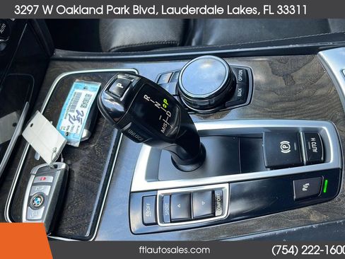 Used 2014 BMW 750i image 74